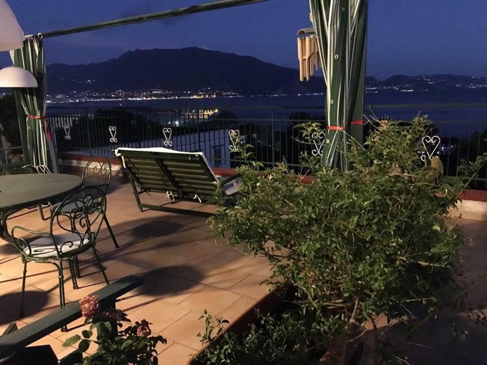 La Casa Di Marcello Lägenhet Torre Annunziata Exteriör bild